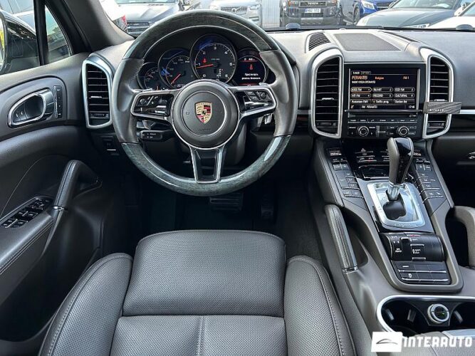 porsche Cayenne 2015