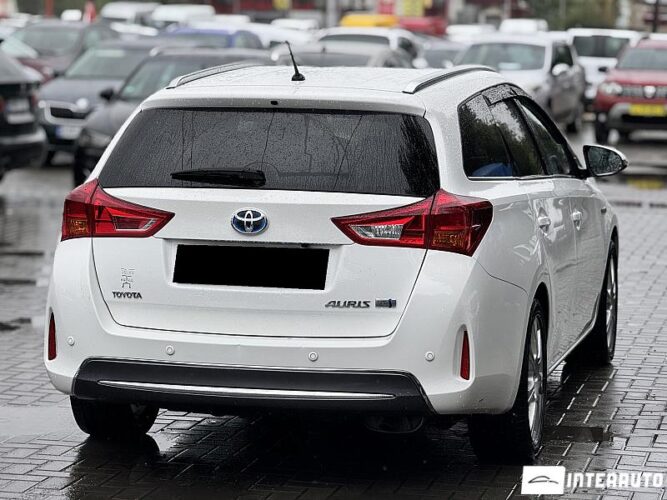 toyota Auris 2014