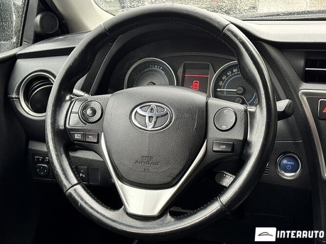toyota Auris 2014