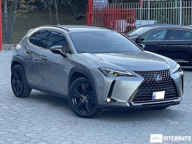 Lexus UX 250h 2021 doar la InterAuto