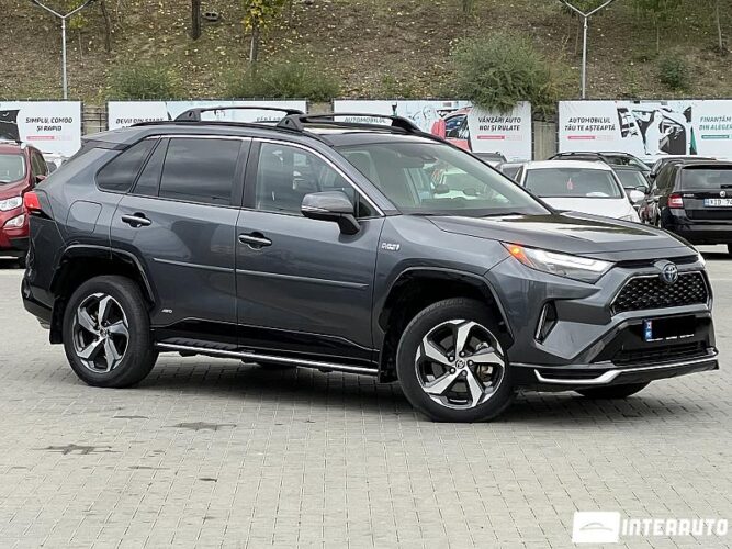 Toyota Rav-4 2021 doar la InterAuto