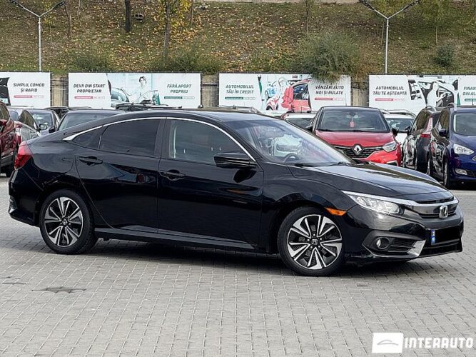 Honda Civic 2016 doar la InterAuto