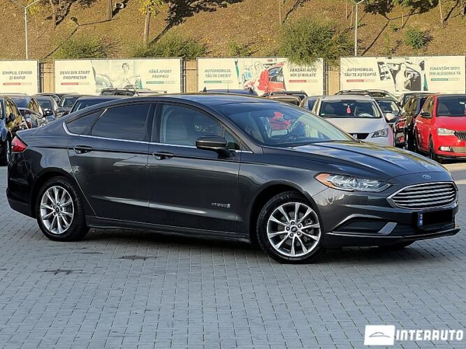 Ford Fusion 2016 doar la InterAuto