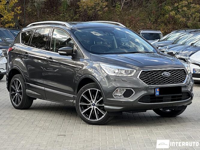 Ford Kuga 2017 doar la InterAuto