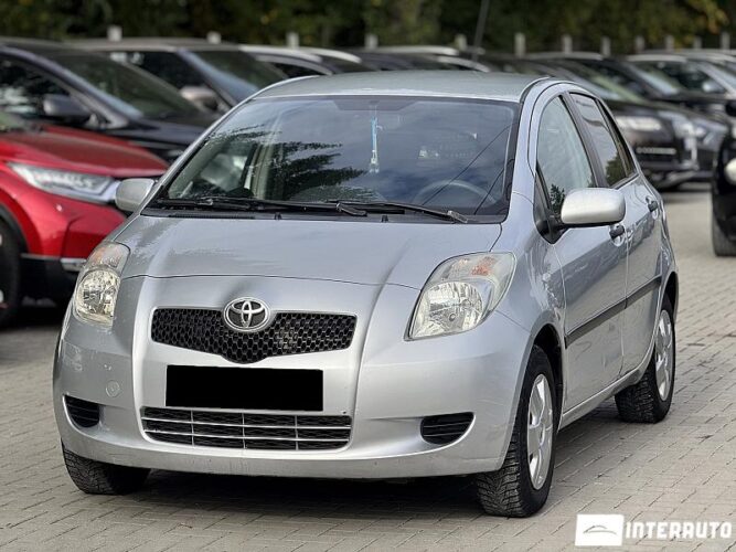 Toyota Yaris 2008 doar la InterAuto