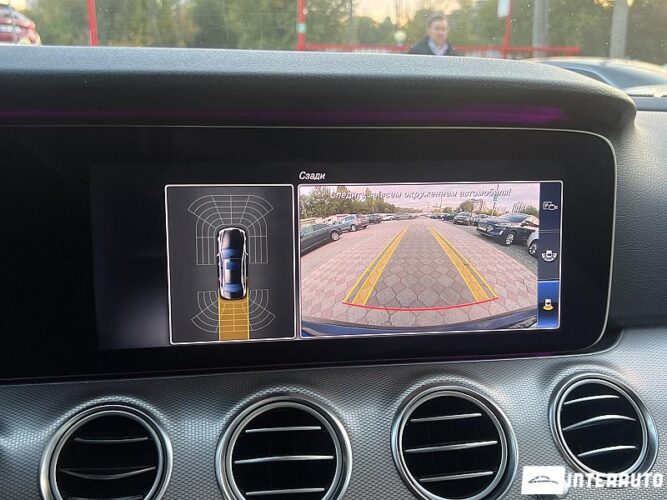 Mercedes E 220 44 mercedes E 220 2017