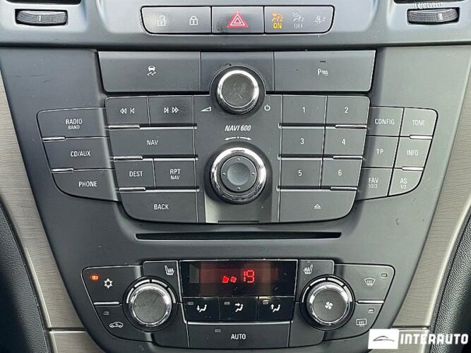 Opel Insignia 41 opel Insignia 2012