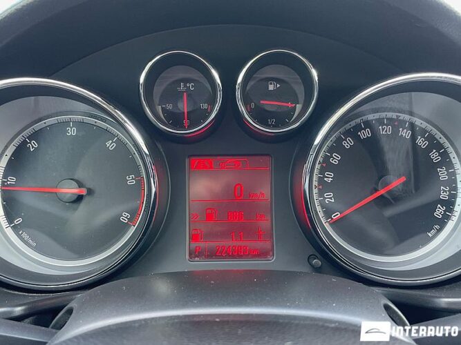 Opel Insignia 38 opel Insignia 2012