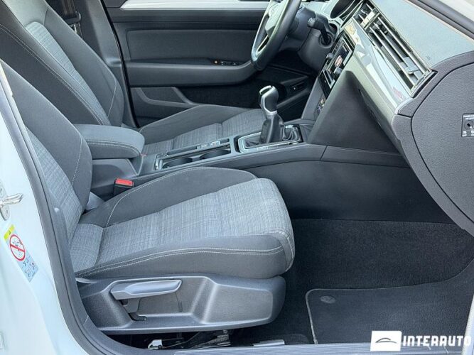 Volkswagen Passat 49 volkswagen Passat 2020