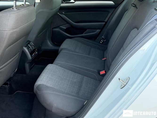 Volkswagen Passat 51 volkswagen Passat 2020