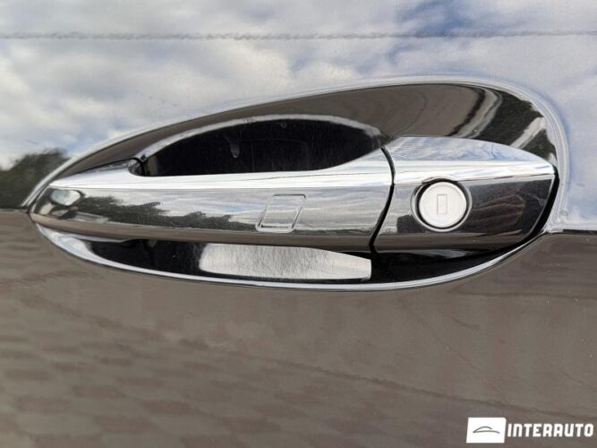 Mercedes E 400 39 mercedes E 400 2013