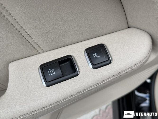 Mercedes E 400 53 mercedes E 400 2013