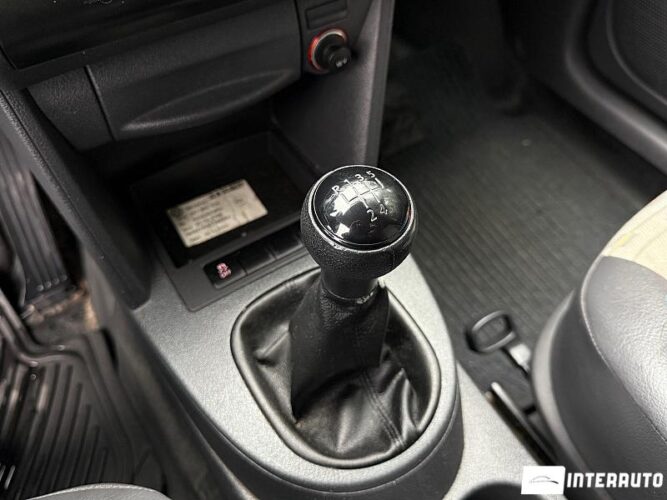 volkswagen Caddy 2011