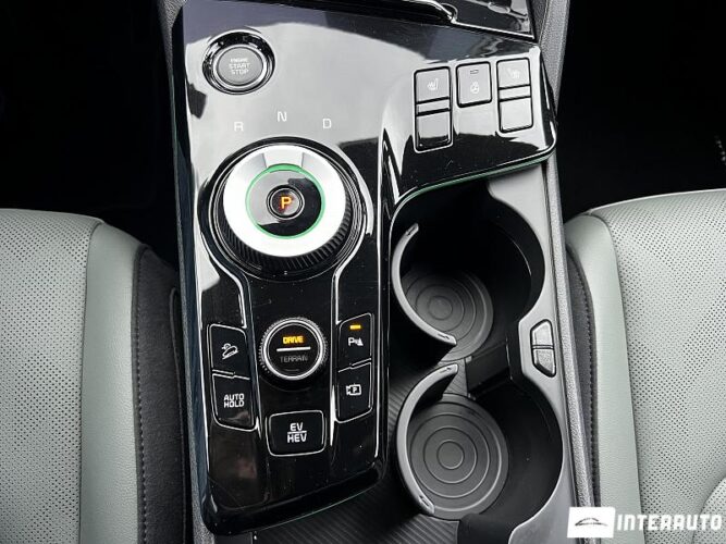 Kia Sportage 45 kia Sportage 2025