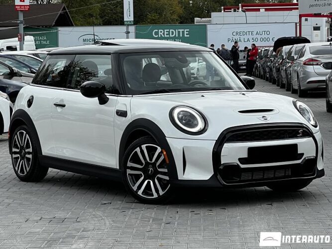 Mini Cooper S 2023 doar la InterAuto