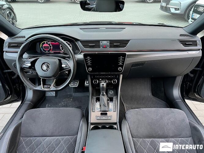 Skoda Superb 42 skoda Superb 2021
