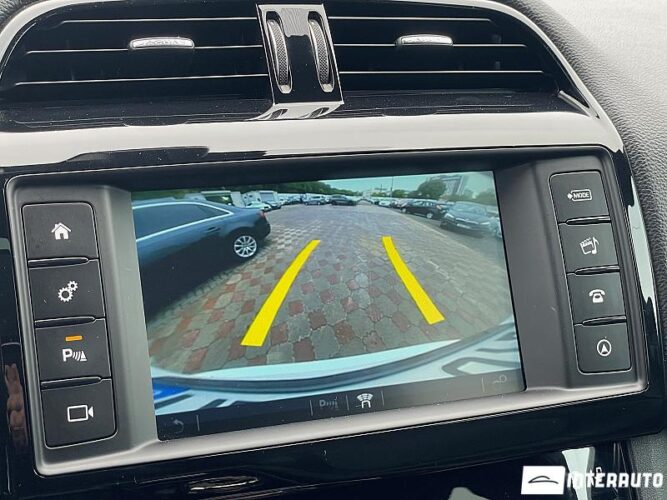 Jaguar F-Pace 38 jaguar F-Pace 2018