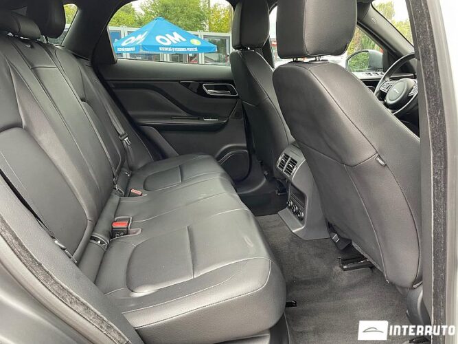 Jaguar F-Pace 44 jaguar F-Pace 2018