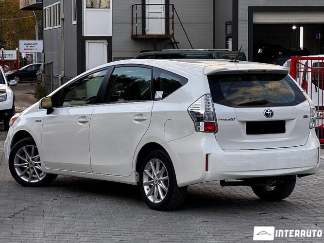 toyota Prius Plus / V 2012