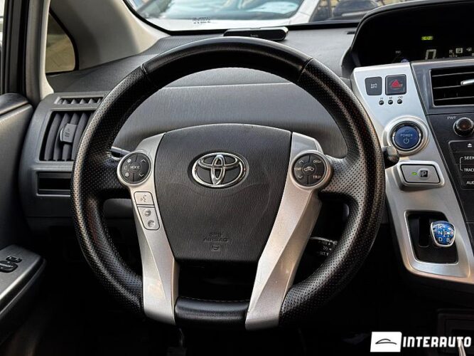 toyota Prius Plus / V 2012