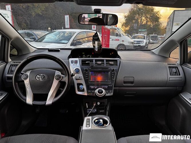 toyota Prius Plus / V 2012