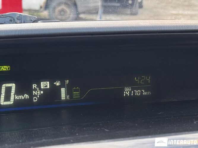 toyota Prius Plus / V 2012