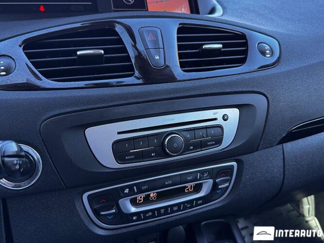 renault Grand Scenic 2015