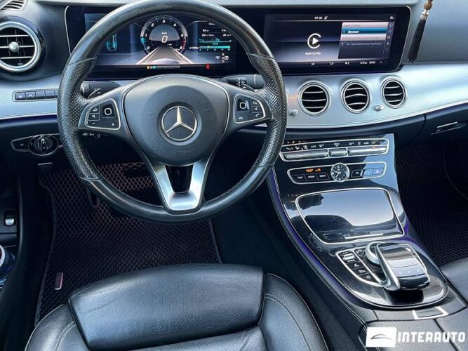Mercedes E 220 38 mercedes E 220 2017