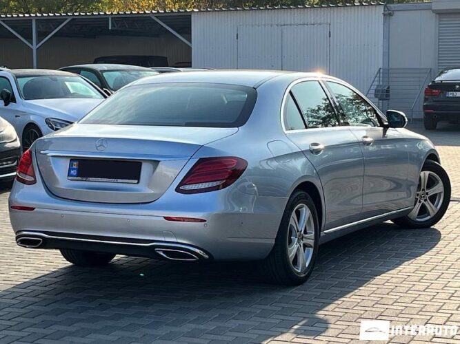Mercedes E 220 32 mercedes E 220 2017