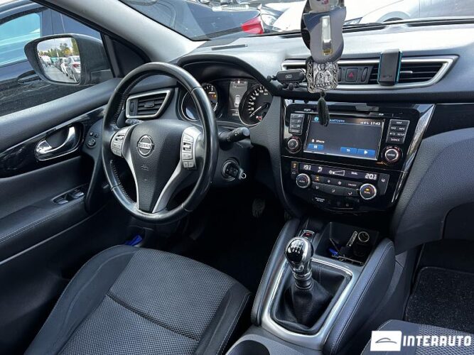Nissan Qashqai 39 nissan Qashqai 2015