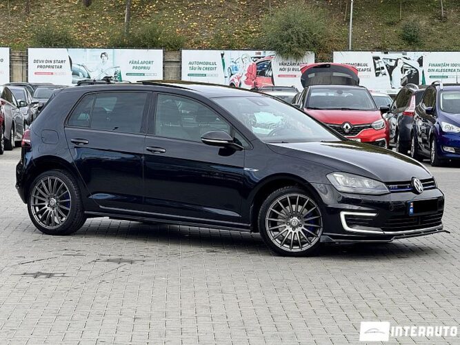 Volkswagen Golf GTE 2015 doar la InterAuto