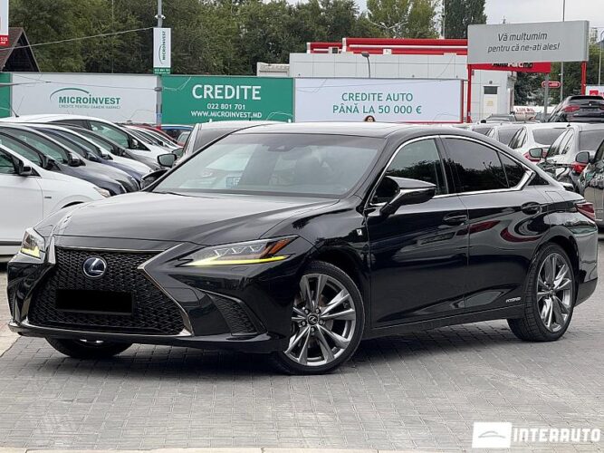 Lexus ES 300h 2019 doar la InterAuto