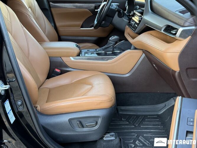 toyota Highlander 2020