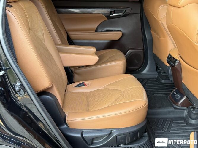 toyota Highlander 2020