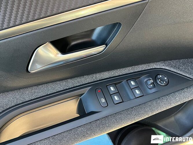 Peugeot 3008 36 peugeot 3008 2023