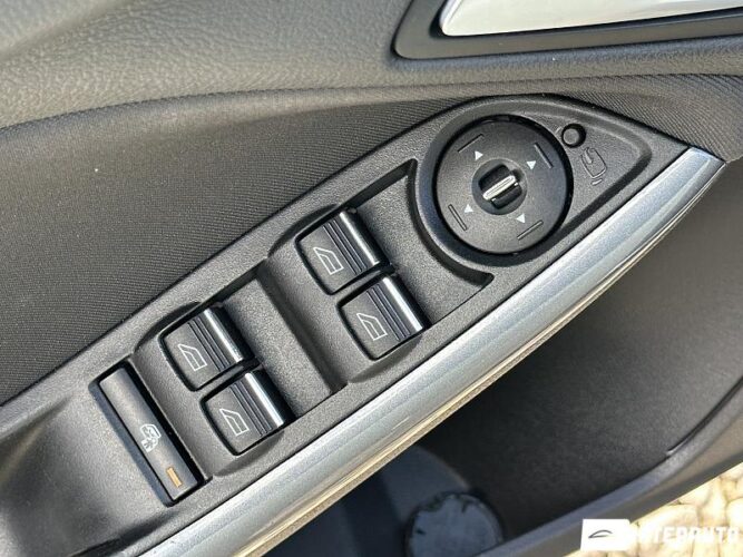 Ford Focus 47 ford Focus 2013