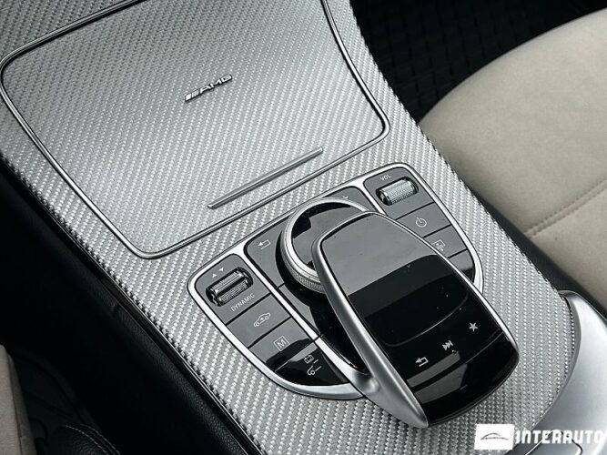 Mercedes C 350e 49 mercedes C 350e 2018