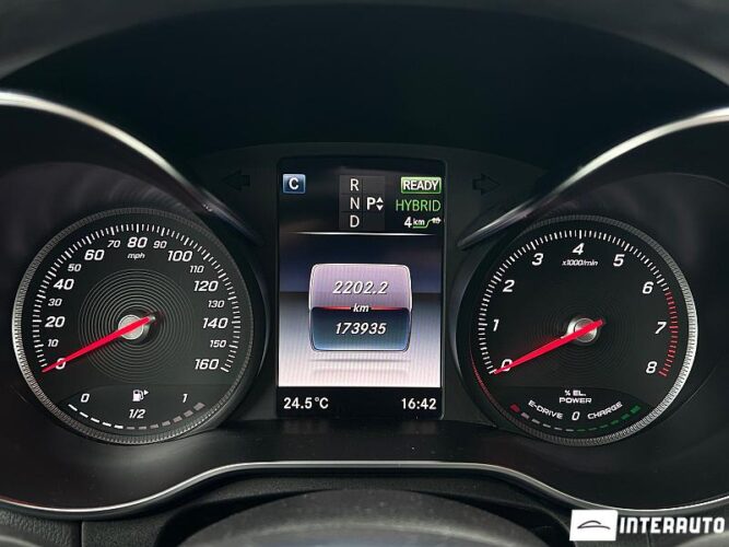 Mercedes C 350e 47 mercedes C 350e 2018