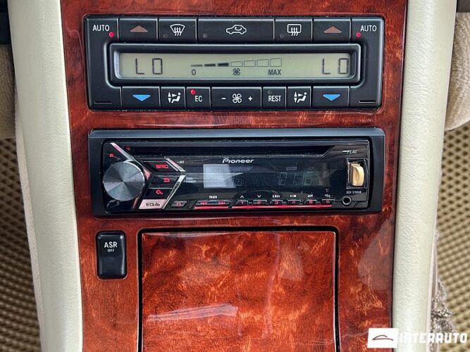 Mercedes S 320 41 mercedes S 320 1995