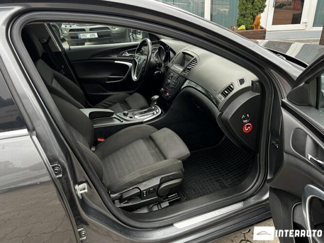 Opel Insignia 33 opel Insignia 2009