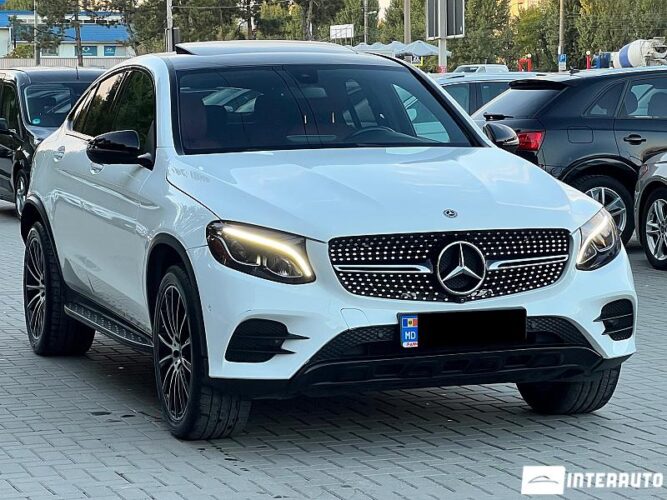 Mercedes GLC 300 Coupe 37 mercedes GLC 300 Coupe 2019