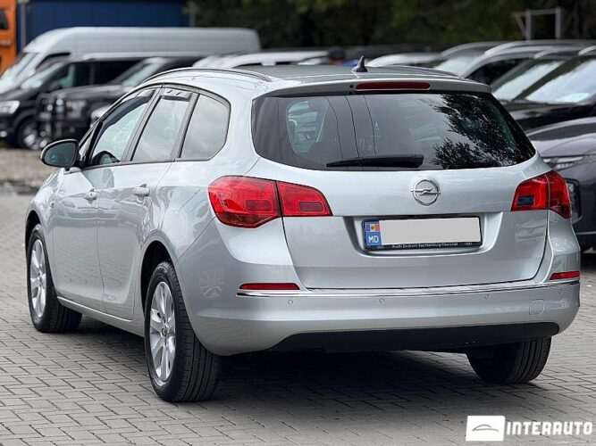 opel Astra 2015