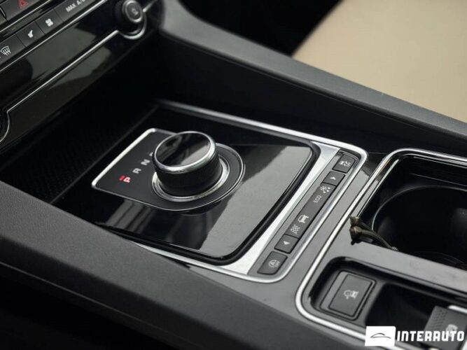 Jaguar F-Pace 44 jaguar F-Pace 2017