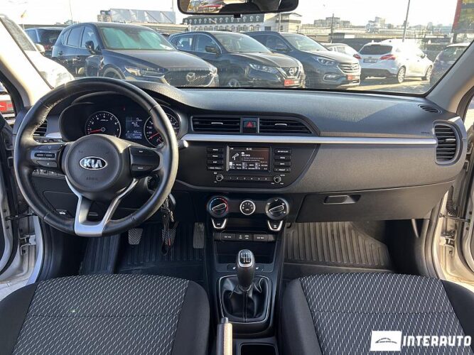 kia Rio X-Line 2020