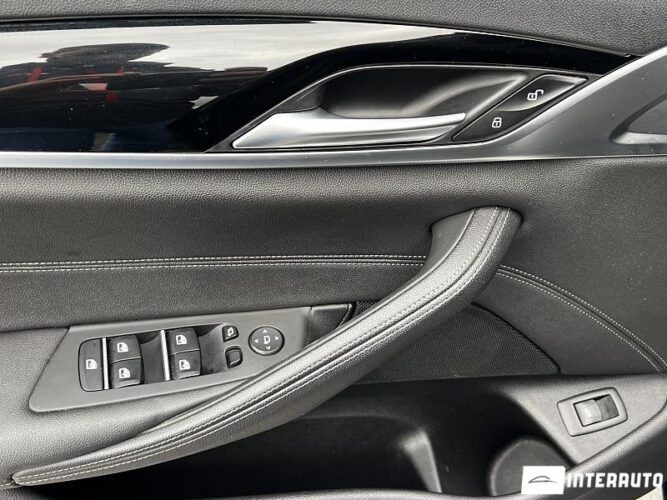 BMW 520 43 bmw 520 2020