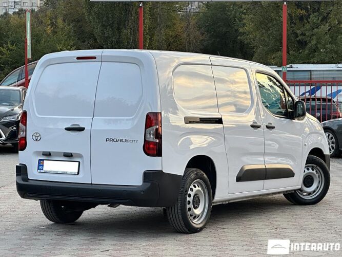 toyota Proace 2024