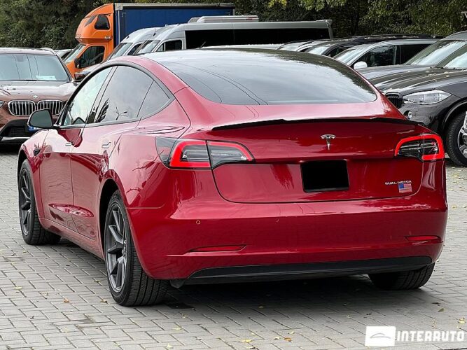 tesla Model 3 2022