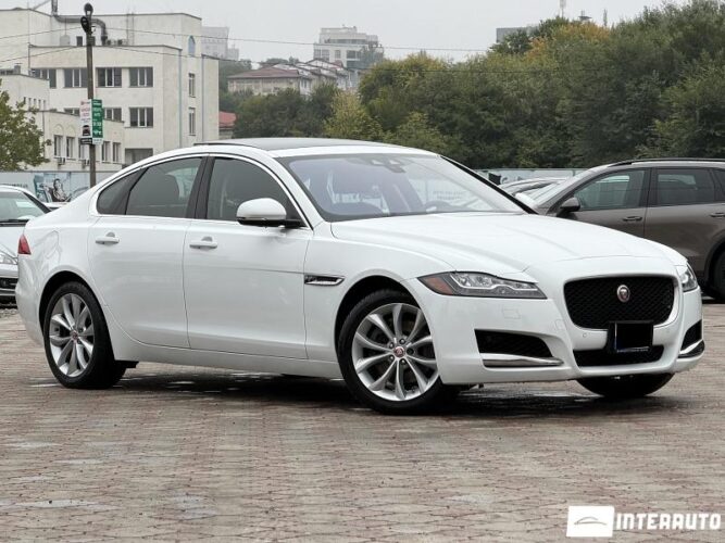 jaguar XF 2017