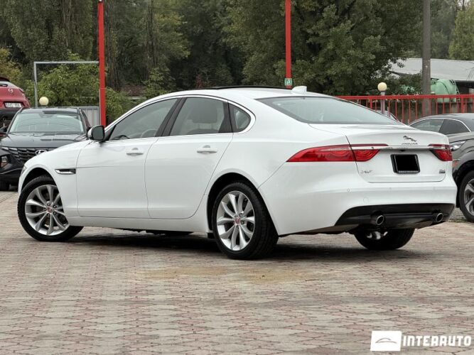 jaguar XF 2017
