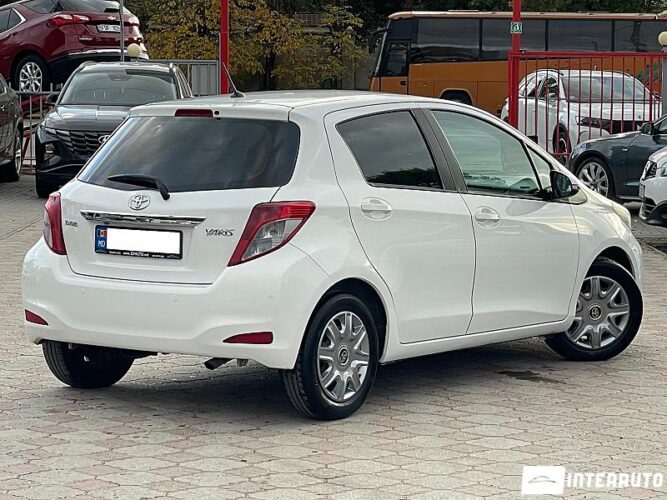 toyota Yaris 2012